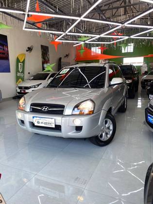 HYUNDAI TUCSON 2.0 MPFI GLS 16V 143CV 2WD FLEX 4P AUTOMÁTICO HYUNDAI TUCSON 2.0 MPFI GLS 16V 143CV 2WD FLEX 4P AUTOMÁTICO